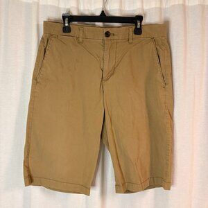 GAP Men’s 12” Lightweight Chino Shorts – Size 29 (Maple Sugar)